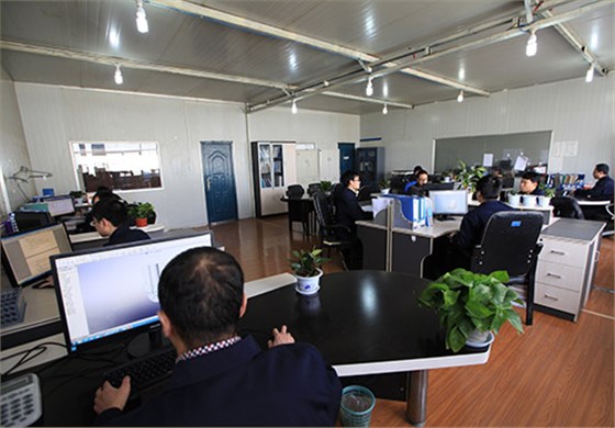 辦公室工(gōng)作場景1-航天(tian)泵閥