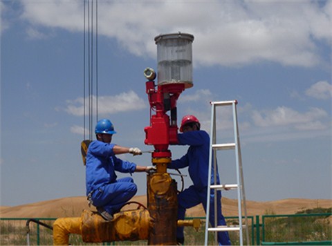 遠程智(zhì)能氣井泡沫排水(shui)加注裝置