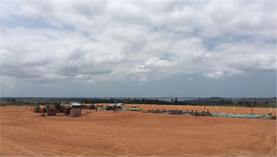 航(háng)天泵閥(fá)産品運(yun)至非洲(zhou)并投入(rù)使用 (4) 航(háng)天泵閥(fa)産品運(yun)至非洲(zhōu)并投入(rù)使用 (4)