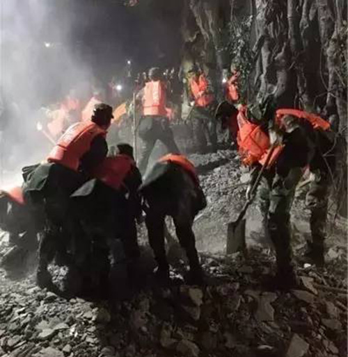 航天泵閥(fá)祈福九寨(zhai)溝 (5) 航天泵(bèng)閥祈福九(jiǔ)寨溝 (5)