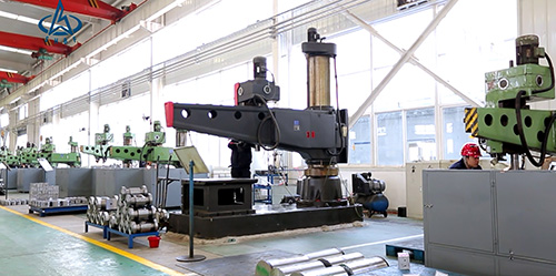 航天(tiān)泵閥廠區介(jie)紹 (14) 航天泵閥(fa)廠區介紹 (14)