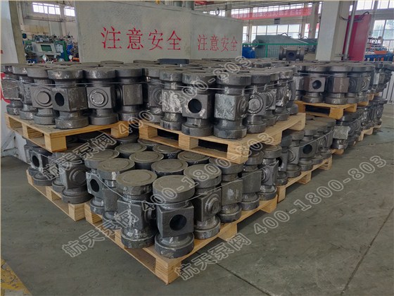 航天泵(bèng)閥多向模鍛閥(fa)體毛坯(1) 航天泵(beng)閥多向模鍛閥(fá)體毛坯(1)