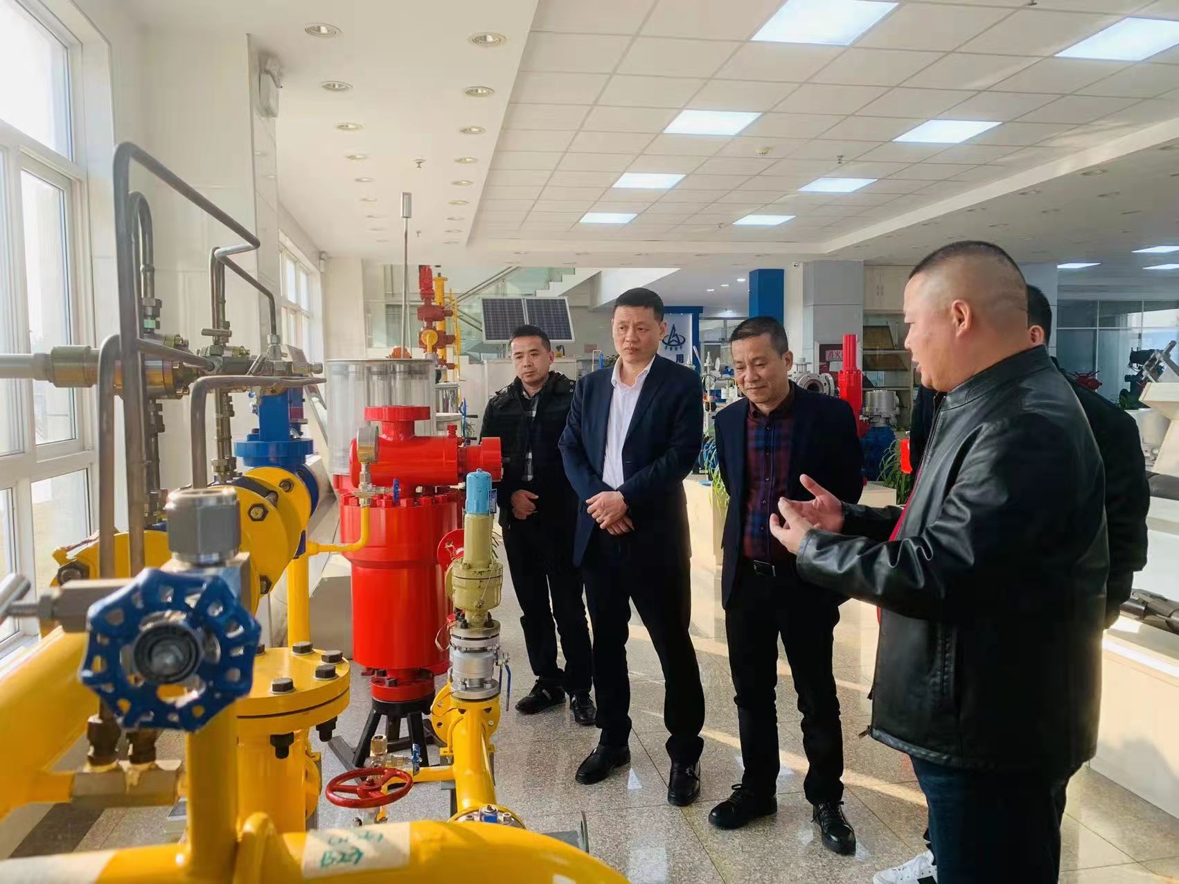 展廳(tīng) 展廳